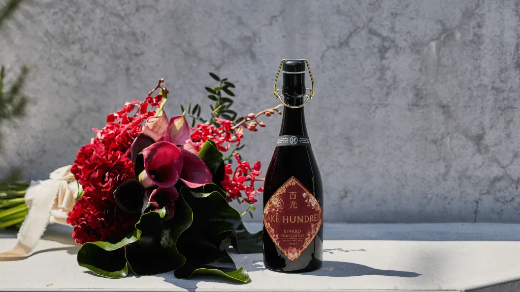 11. Sake Hundred Byakko Mid Autumn's Festival - Bottle & Flowers.webp